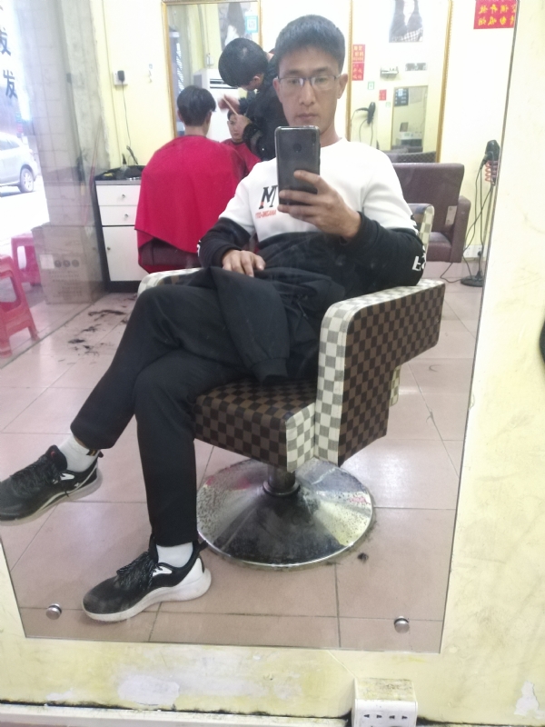 hushuai的第一张照片--渭南相亲服务中心