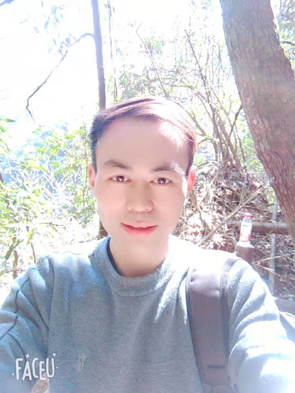 阿龙的第一张照片--渭南相亲服务中心