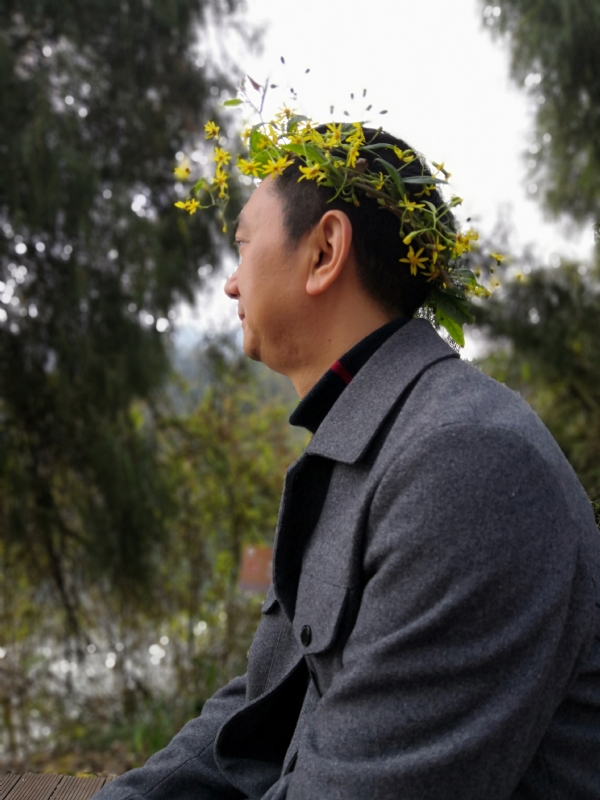 小白杨的第一张照片--渭南相亲服务中心