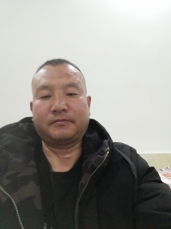 肖小江的第一张照片--渭南相亲服务中心