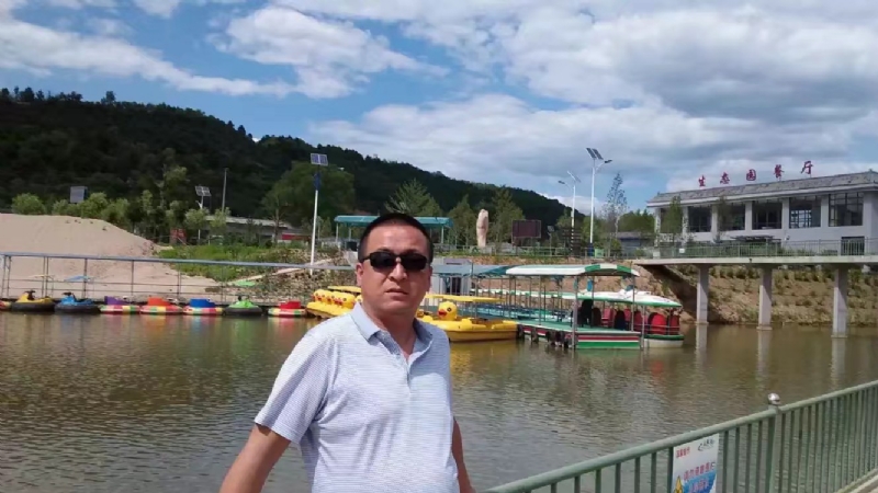 一三缺四的第一张照片--渭南相亲服务中心