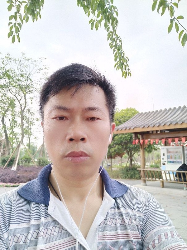 一个人的孤单的第一张照片--渭南相亲服务中心