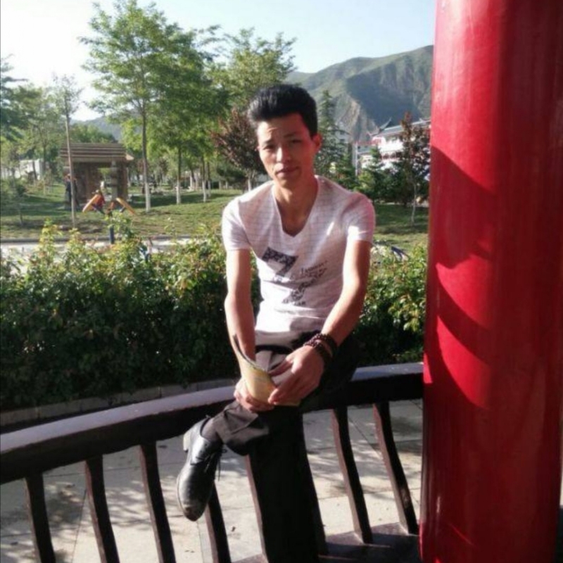 Bill的第一张照片--渭南相亲服务中心