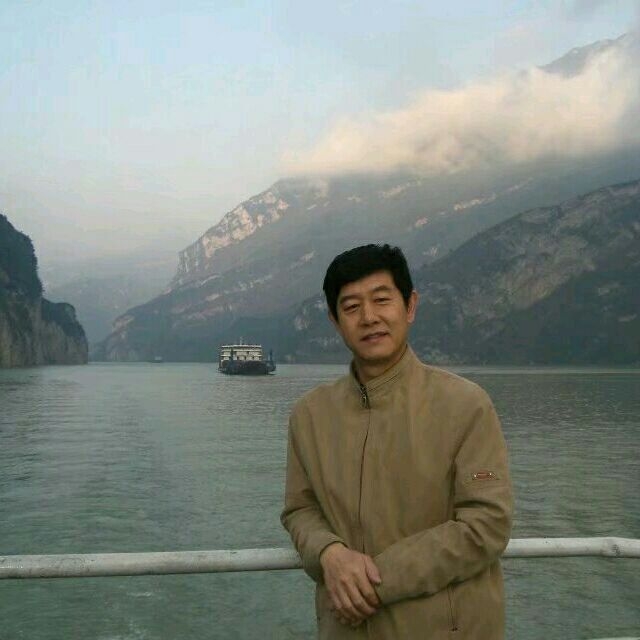 优秀善良1.78的第一张照片--渭南相亲服务中心