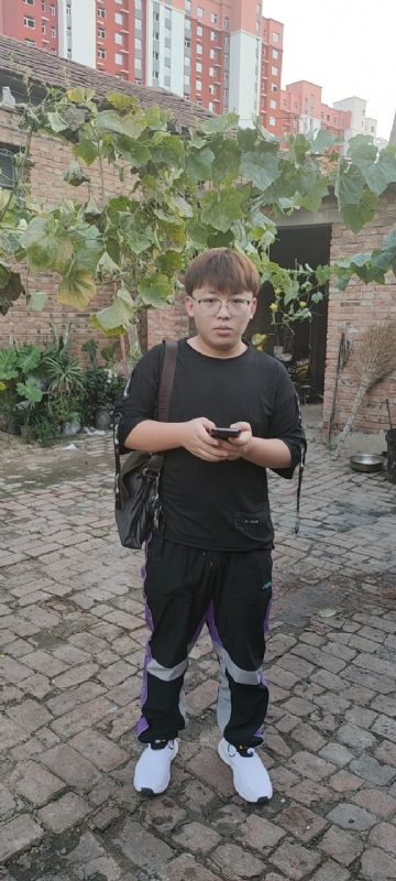 辛禹的第二张照片--渭南相亲服务中心