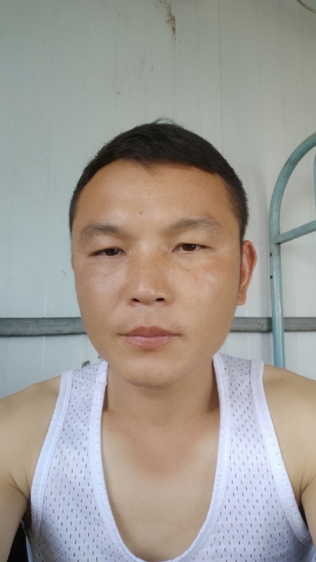 善良的人的第一张照片--渭南相亲服务中心