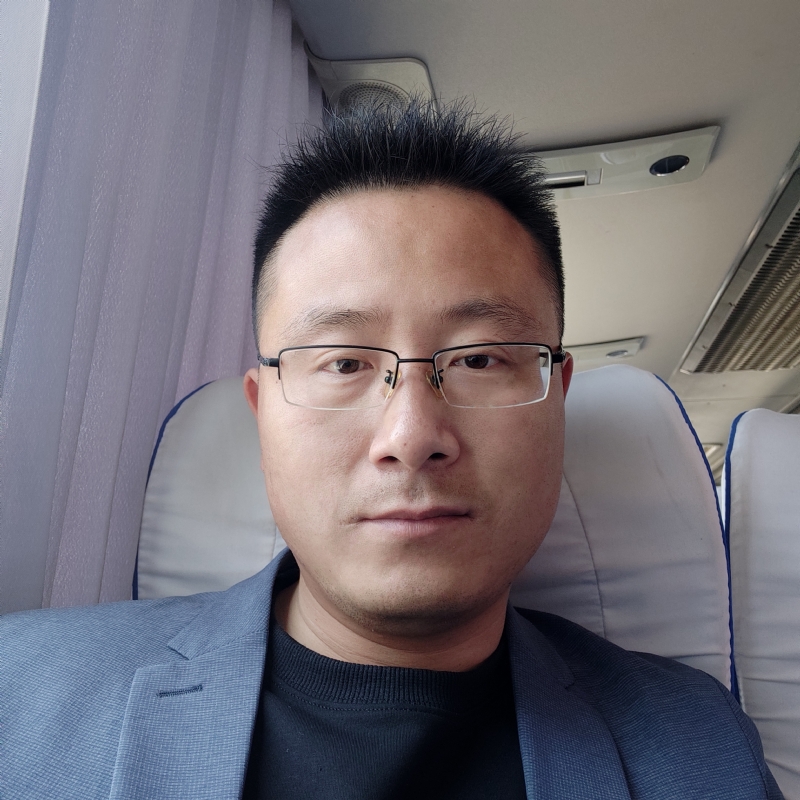 桑业挺的第一张照片--渭南相亲服务中心