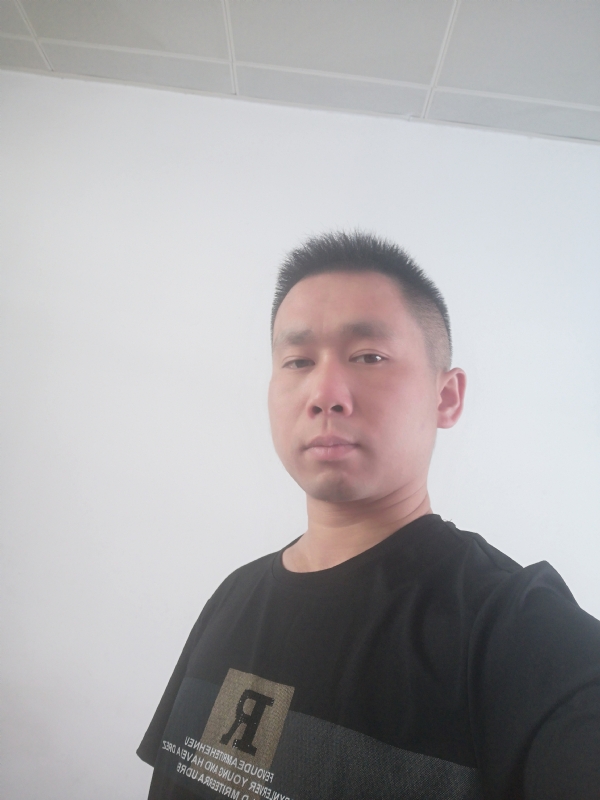 孤独的狼的第一张照片--渭南相亲服务中心