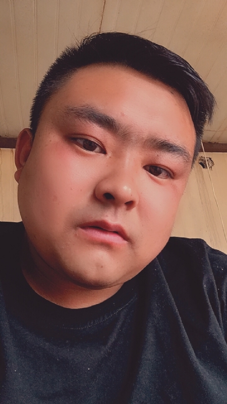 爱我所爱的第一张照片--渭南相亲服务中心