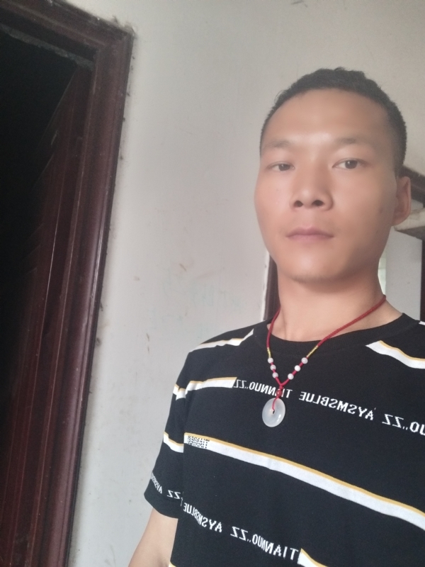 爱，请深爱的第二张照片--渭南相亲服务中心