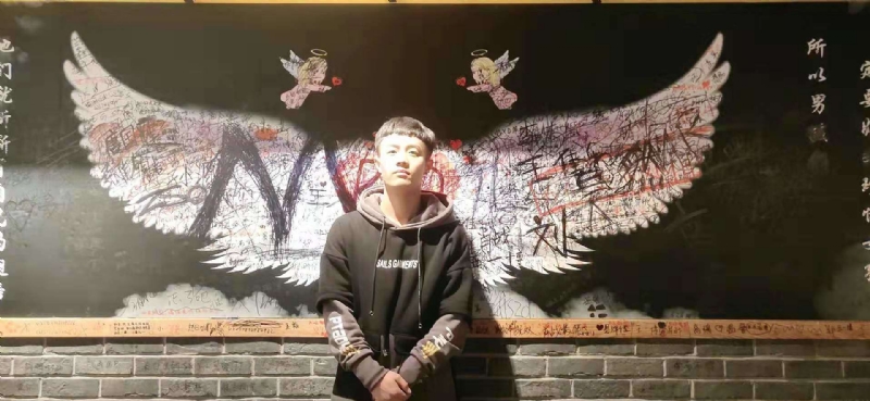 水彩画师的第一张照片--渭南相亲服务中心