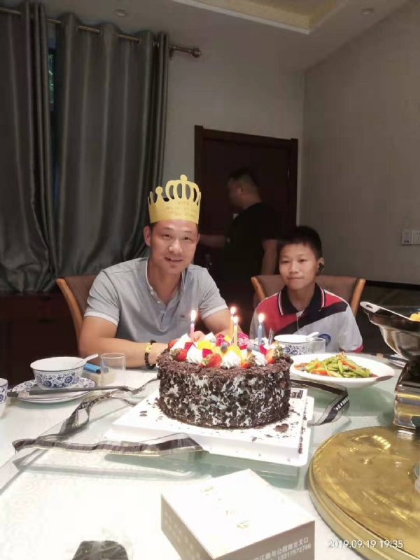 孤独的狼的第一张照片--渭南相亲服务中心