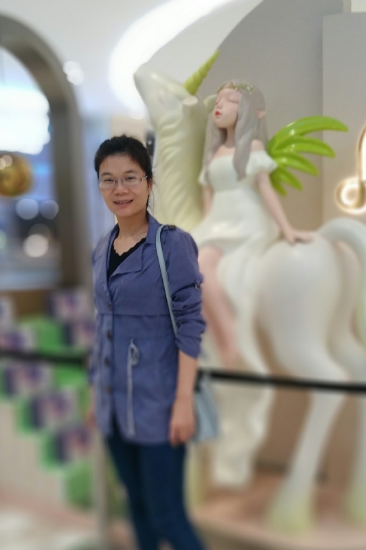 霞的第一张照片--渭南相亲服务中心