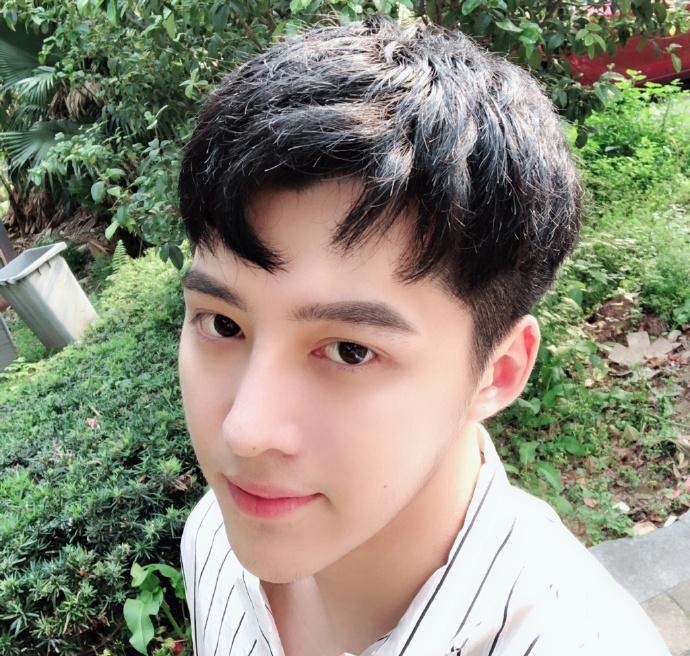 alading的第一张照片--渭南相亲服务中心