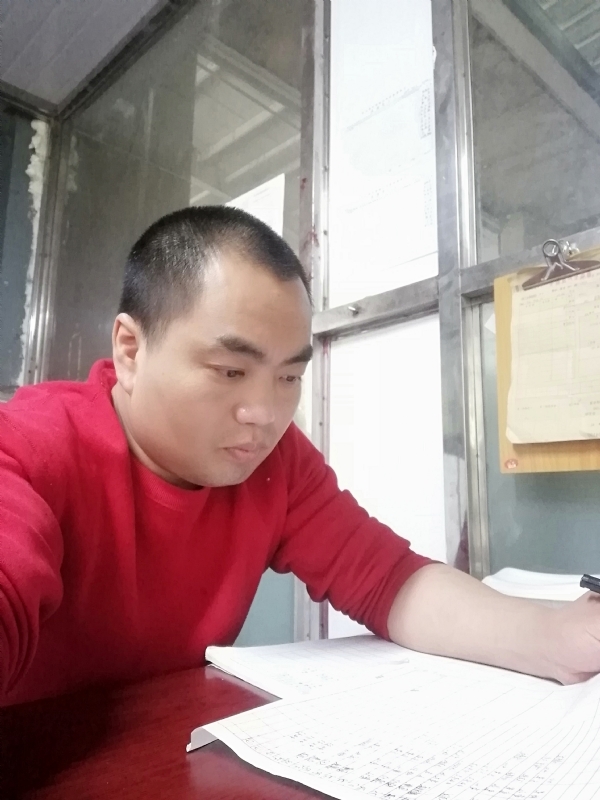 小吴的第一张照片--渭南相亲服务中心