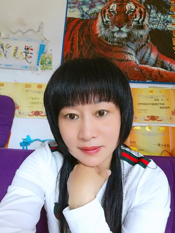 金鱼儿的第二张照片--渭南相亲服务中心
