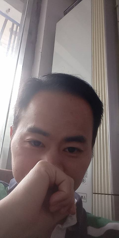 90年大叔的第三张照片--渭南相亲服务中心