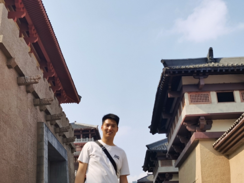 咸鱼不闲的第二张照片--渭南相亲服务中心