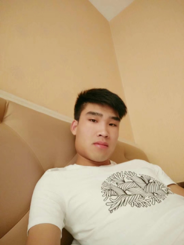 谁不曾孤单上路的第二张照片--渭南相亲服务中心