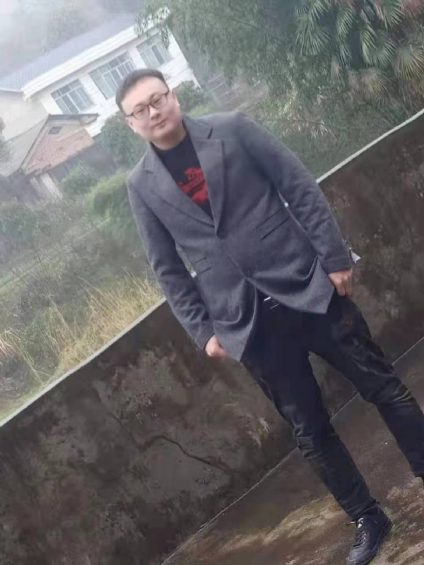 冰城的第一张照片--渭南相亲服务中心