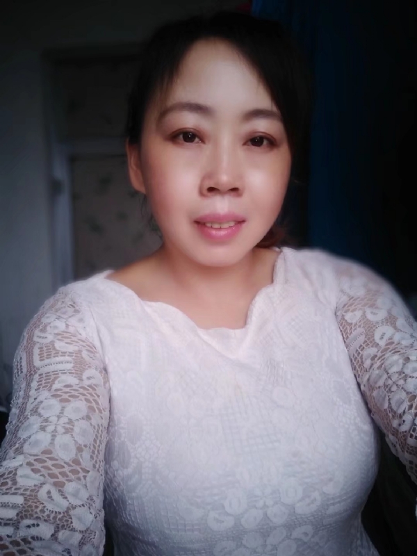 笑看人生的第一张照片--渭南相亲服务中心