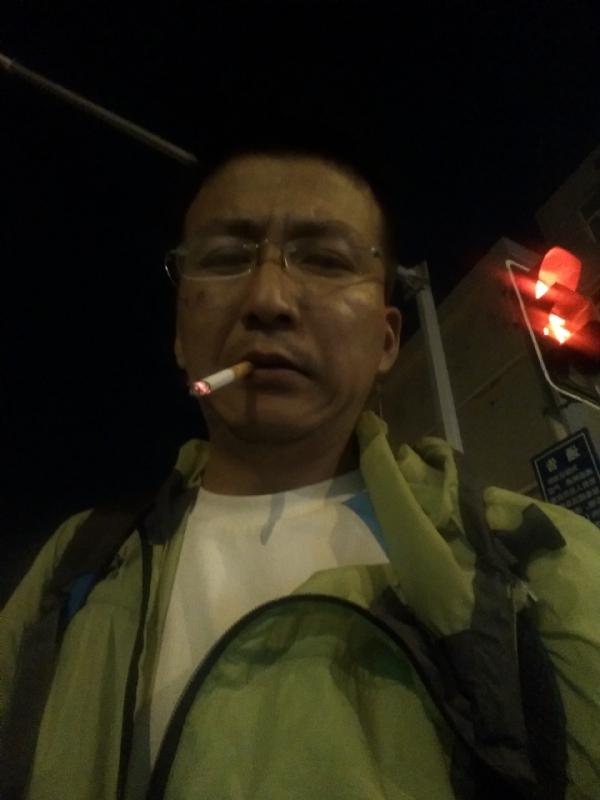 认真的生活的第一张照片--渭南相亲服务中心