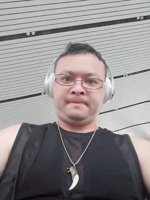 醉叶孤城的第一张照片--渭南相亲服务中心