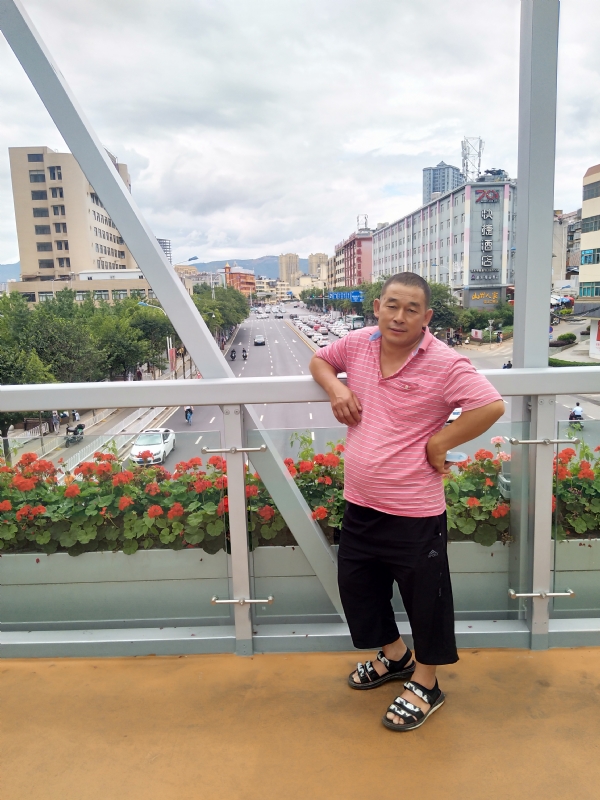 真诚的第一张照片--渭南相亲服务中心