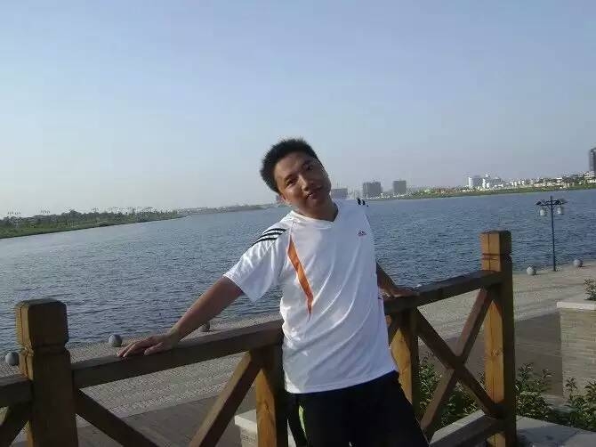 才乡痴情的第二张照片--渭南相亲服务中心