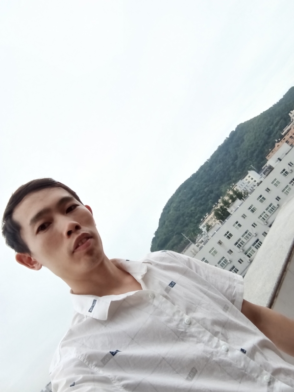 会飞的鱼的第一张照片--渭南相亲服务中心