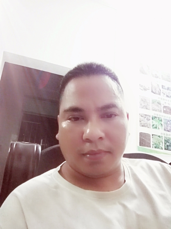 小叔也有爱的第一张照片--渭南相亲服务中心