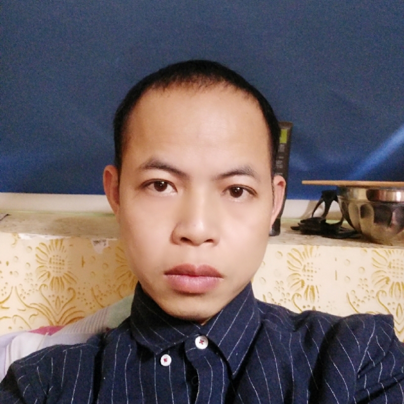 男儿当自强的第一张照片--渭南相亲服务中心