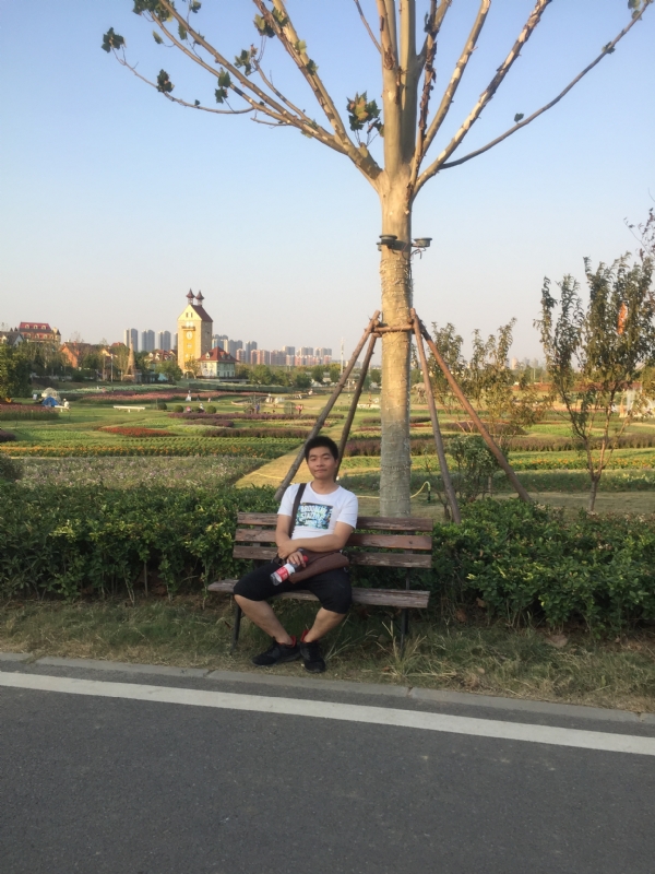 大鹏的第一张照片--渭南相亲服务中心