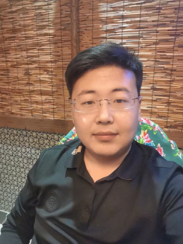 刘先生的第一张照片--渭南相亲服务中心