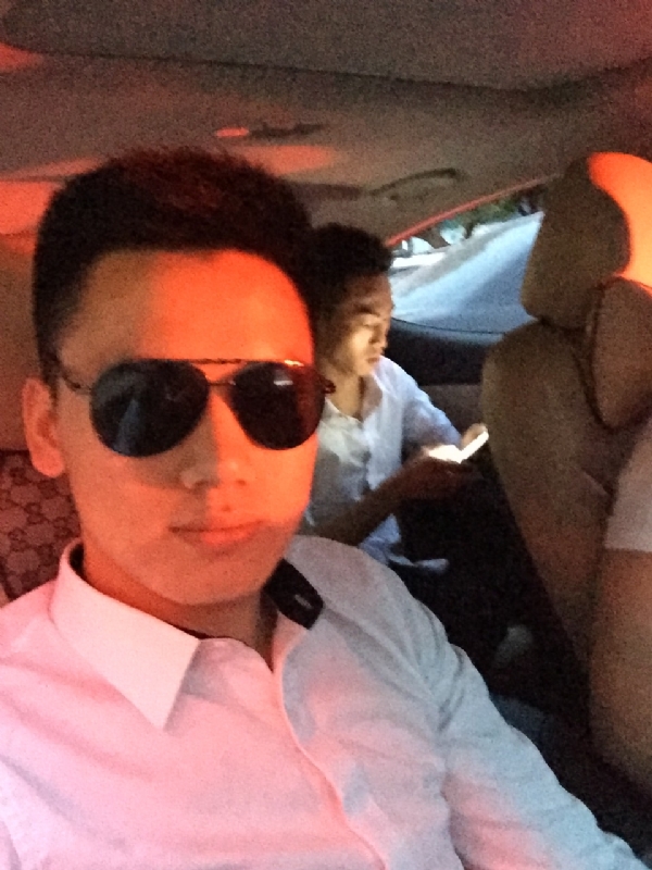 哎迩的第二张照片--渭南相亲服务中心