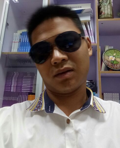 狼行天下的第一张照片--渭南相亲服务中心