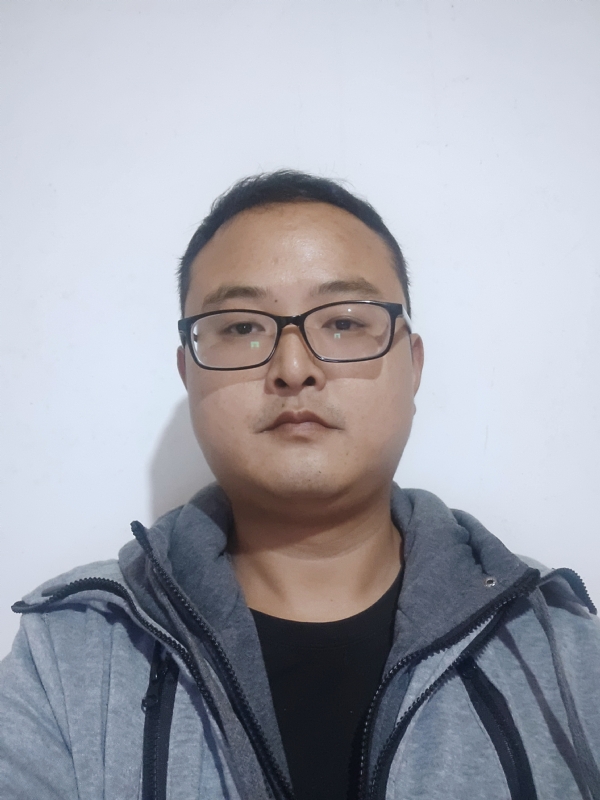 爱在一瞬间的第一张照片--渭南相亲服务中心