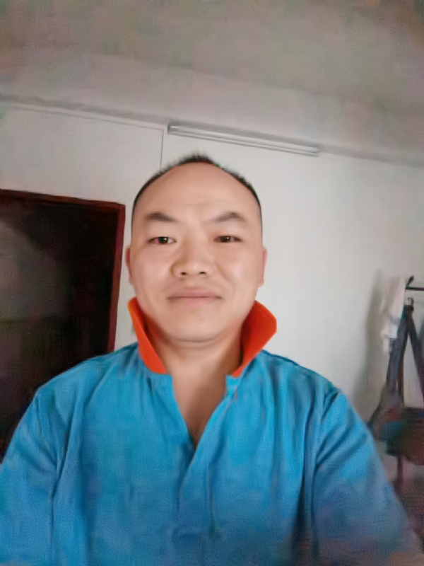 与子携老的第四张照片--渭南相亲服务中心