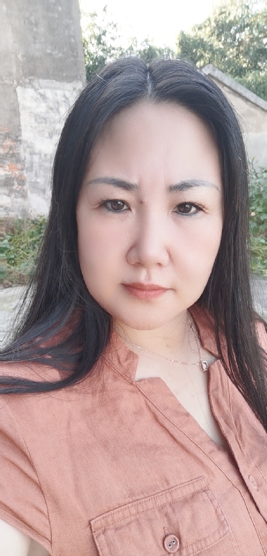 乖乖一女的第二张照片--渭南相亲服务中心