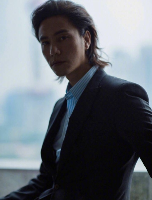 李嘉廷的第三张照片--渭南相亲服务中心