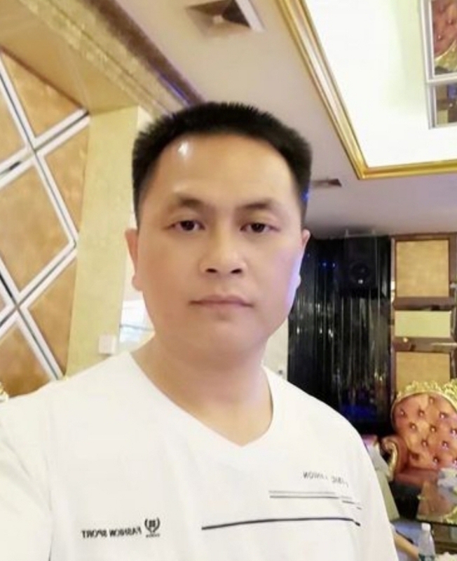 小梁的第一张照片--渭南相亲服务中心