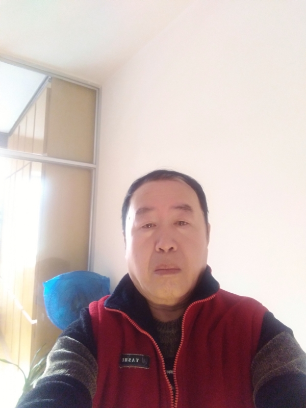 快乐的第一张照片--渭南相亲服务中心