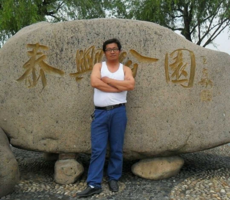 黑哥的第一张照片--渭南相亲服务中心