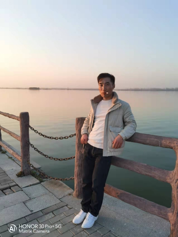 望月兔的第一张照片--渭南相亲服务中心