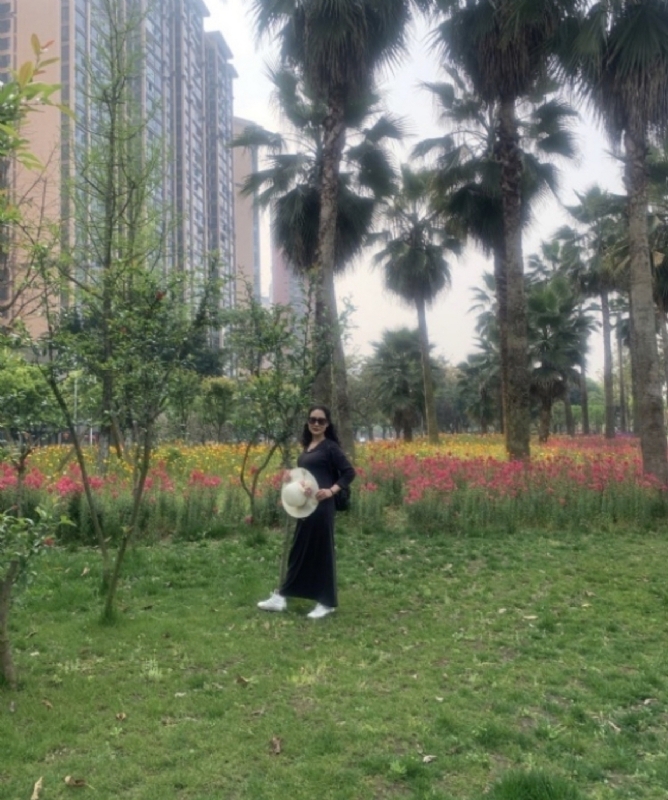 粉墨登场的第一张照片--渭南相亲服务中心