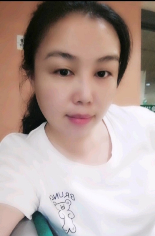 淡淡的云的第一张照片--渭南相亲服务中心