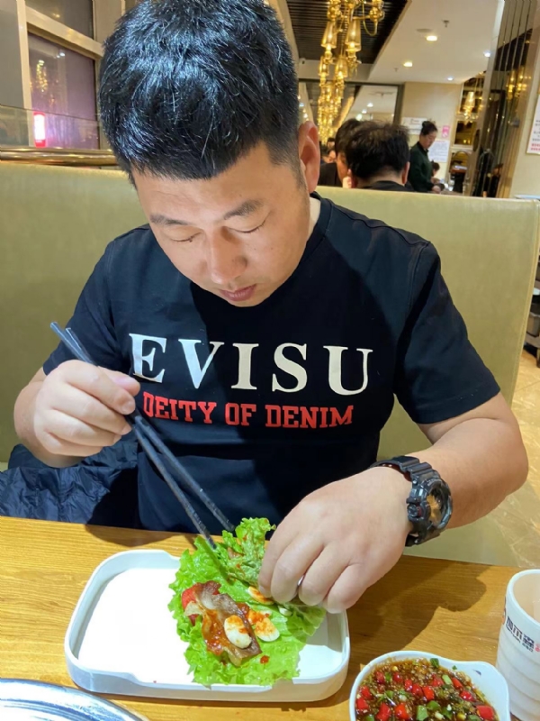 砒霜的第一张照片--渭南相亲服务中心