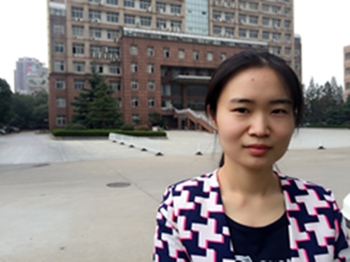 女儿征婚的第一张照片--渭南相亲服务中心