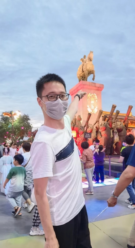 一休哥的第一张照片--渭南相亲服务中心