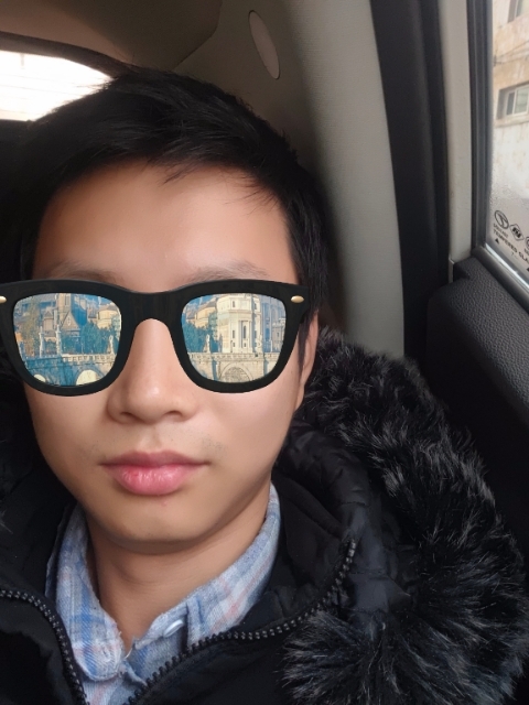 请问揉揉头的第一张照片--渭南相亲服务中心